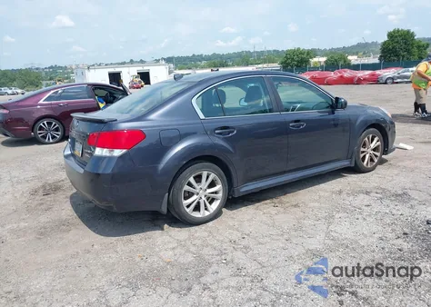 2013 Subaru Legacy 2.5I Limited z USA, uszkodzony, nr VIN 4S3BMCK69D3023202